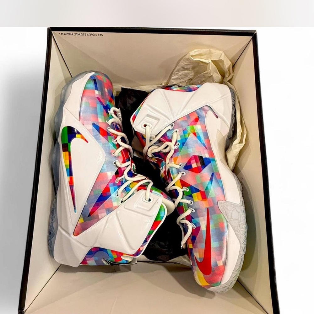 LeBron 12 XII EXT ‘Prism’ - Picture 1 of 3